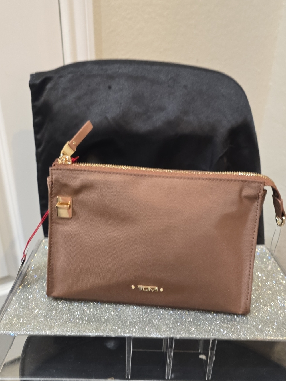 TUMI Vista Small Pouch- Tahini - Picture 5 of 9
